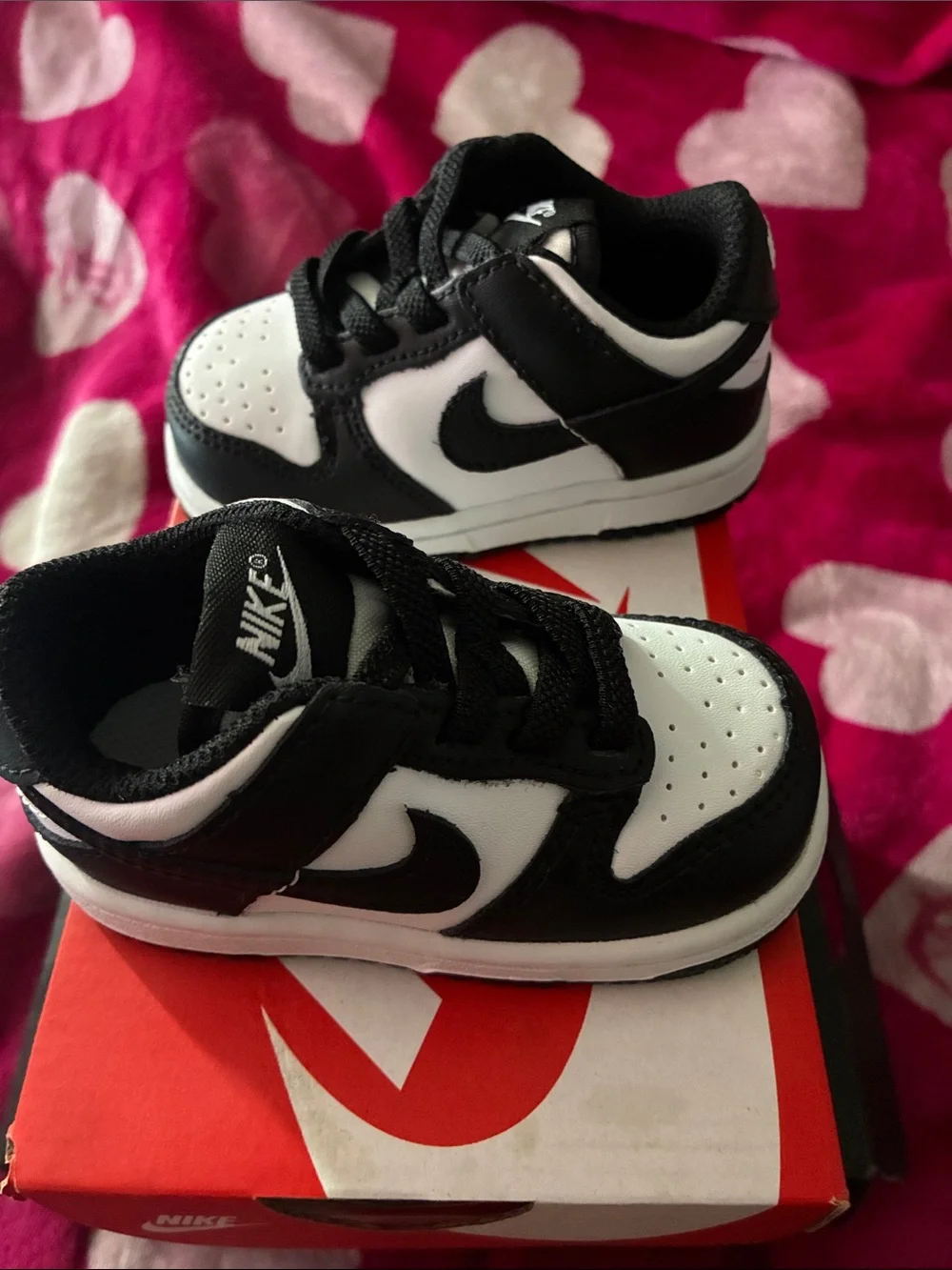 Nike Kids Black and White Low-Top Sneakers with Strap